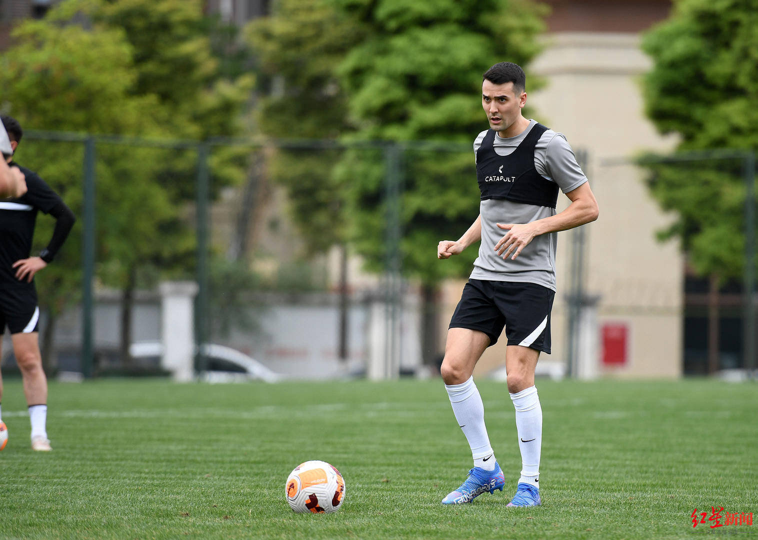 开云登录入口-成都蓉城发布备战花絮，官宣日外线爆发，德国杯任务艰巨，数据层面出现新趋势的简单介绍