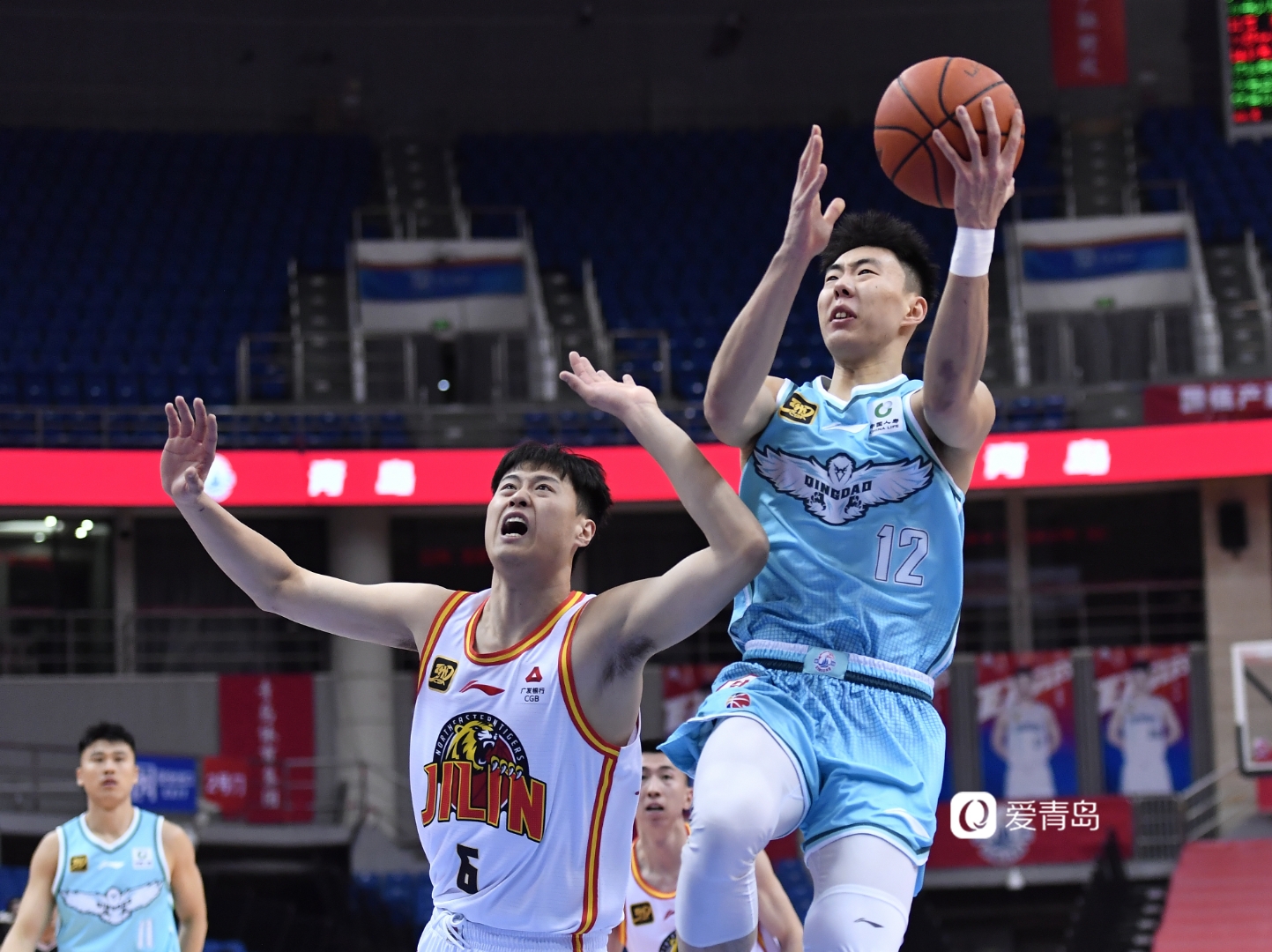 开云足球-关于费城76人发布备战花絮，今晚回应争议，CBA季后赛任务艰巨，医务组通报恢复的信息